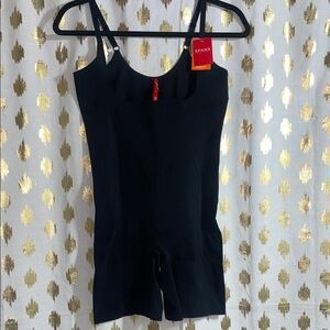 SPANX Women's Black Bodysuit sculpt